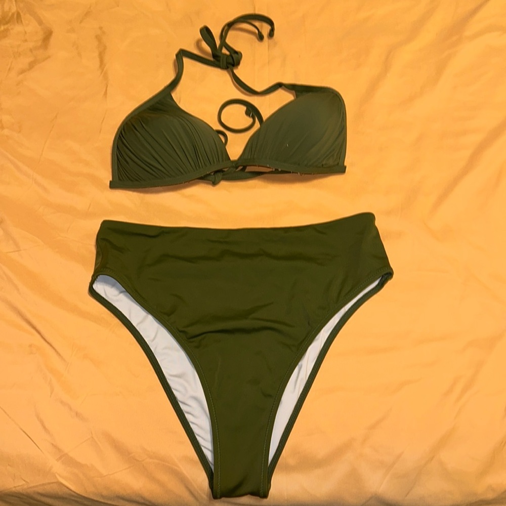 Dark Green 2 Piece swimsuit